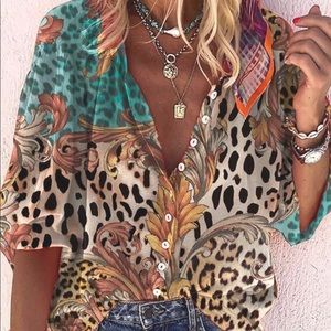 🌟1 Left! Leopard Print Design Button Up Top w/3/4 Sleeves